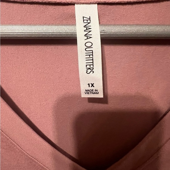🟣Zenana Outfitters Mauve Long Sleeve V-Neck Top – Size 1X. - Picture 4 of 4